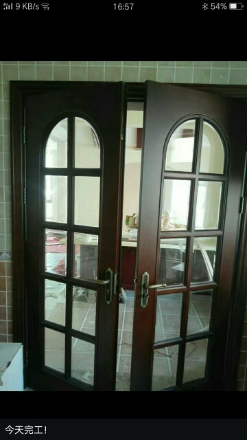 木门柜子踢脚线木饰面淋浴房