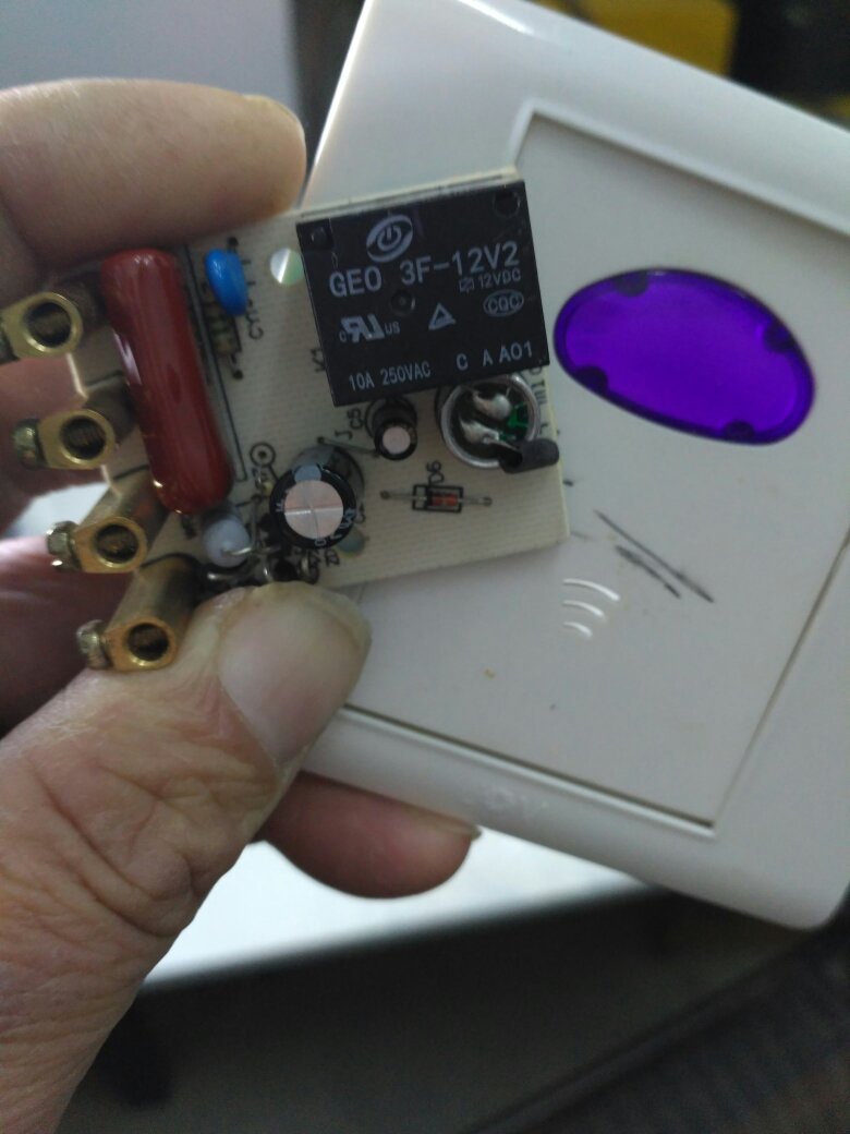 水电工水电安装维修卫浴五金安装窗帘挂画安装