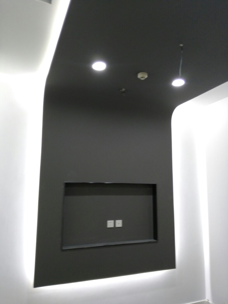 精装修强弱电精装修上下水灯具洁具安装打模块水晶头