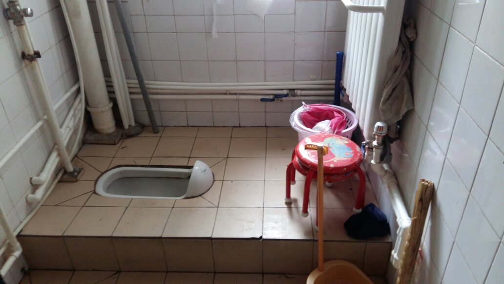 专业卫浴安装晾衣架安装蹲便该坐便五金挂件安装