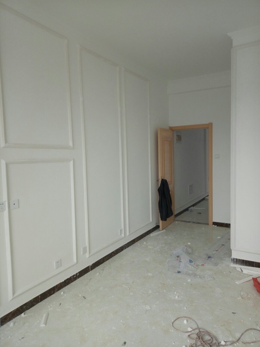 专业改水电挂腻子喷漆安装各种灯具家具组装