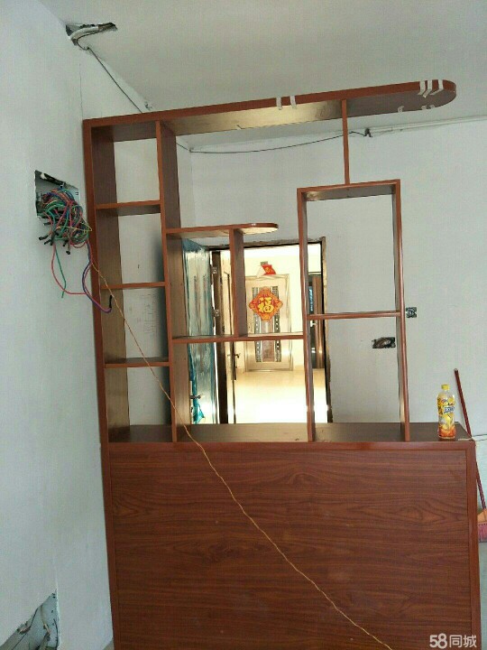 木工装修衣柜酒柜吊天花