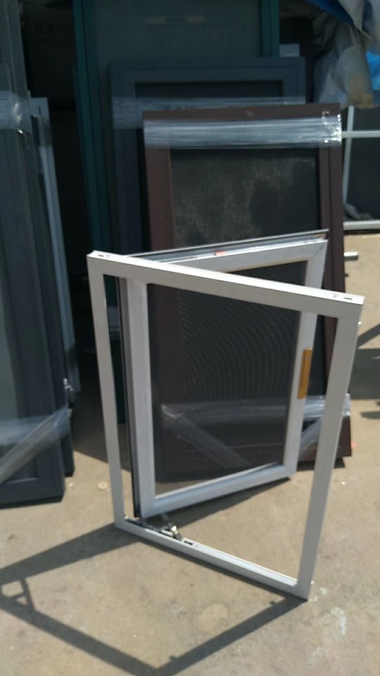 封阳台纱窗玻璃护栏不锈钢防护网铁艺货架