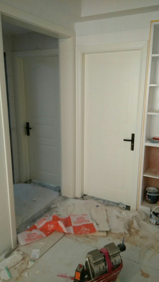 安装柜门安装木门木饰面安装地脚线安装