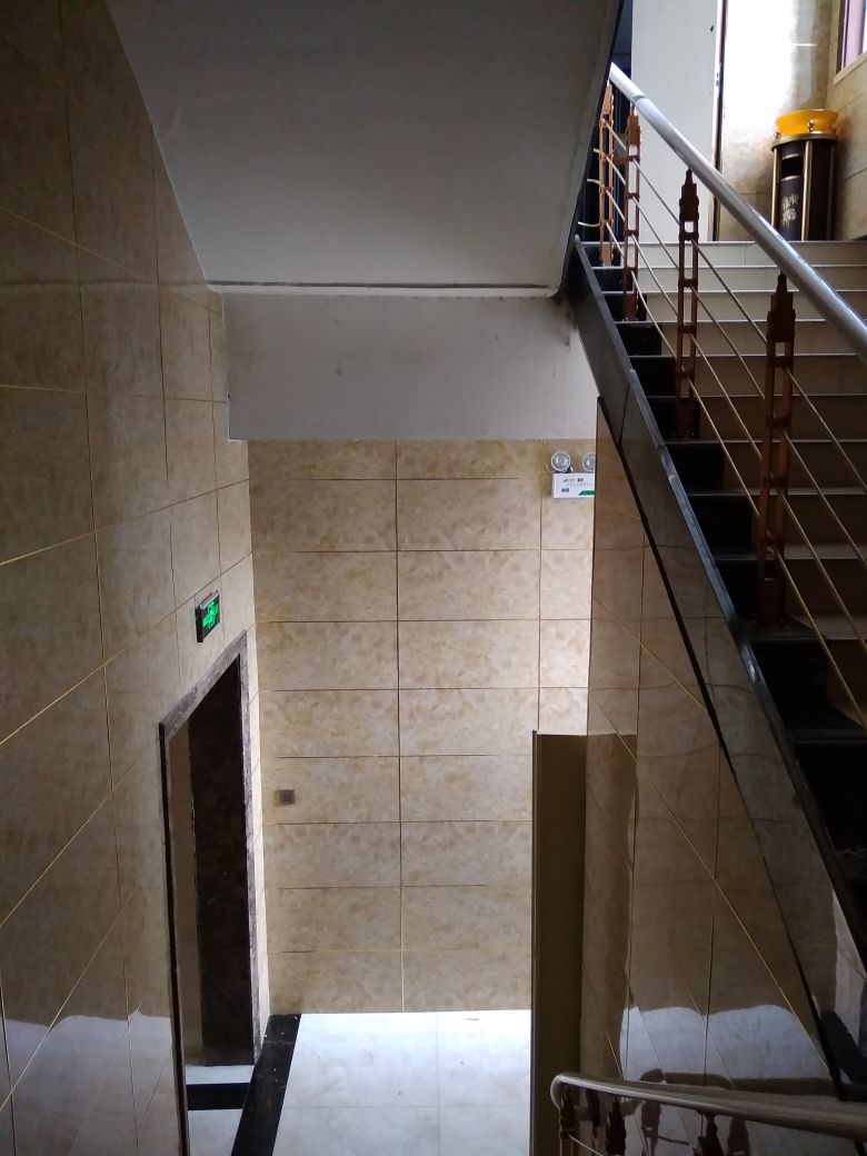 家装木工安装室内门无无