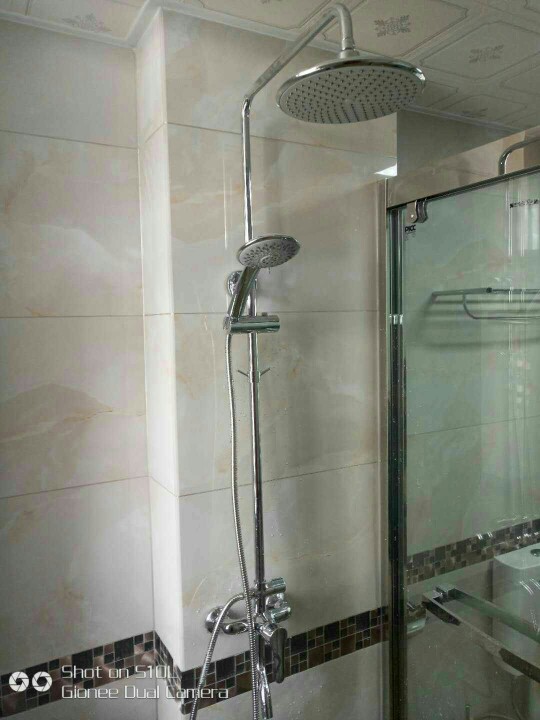 安装灯具灯饰卫浴衣架安装灯饰卫浴安装灯饰卫浴