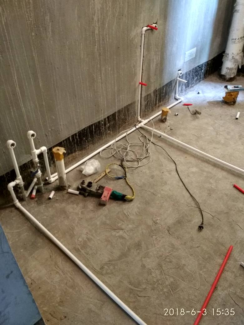 水管漏水龙头阀门更换专业水电维修万用表查电路