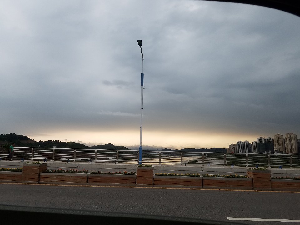 广告显示屏广告安装水电安装家具安装