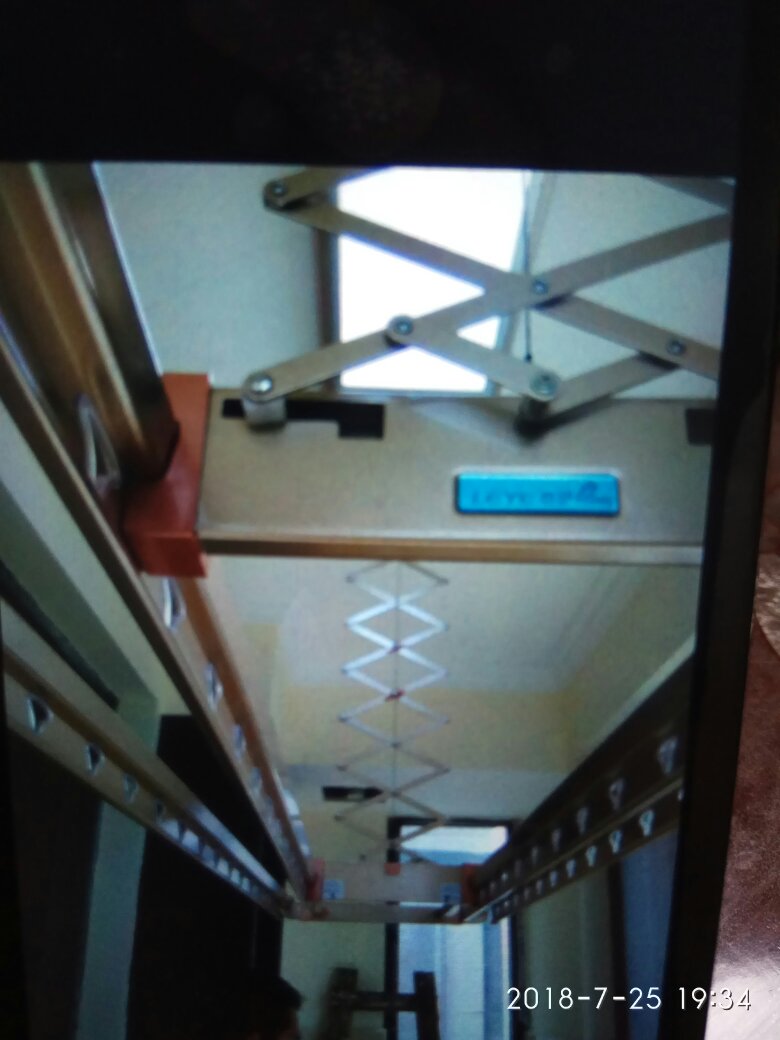 手摇安装一台电动安装一台换钢丝两根衣架轮子一个