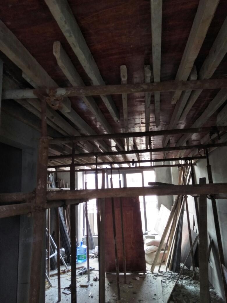 钢结构搭建现浇隔层搭建楼梯制作阳光房制作