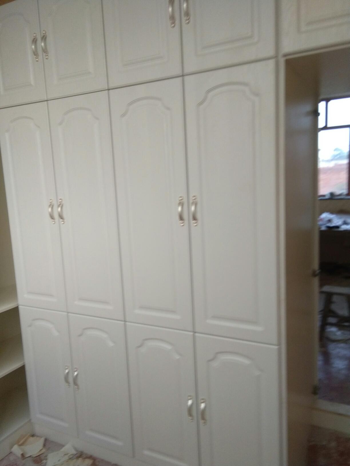 木工师傅打孔师傅木工打孔