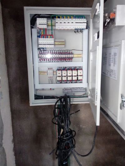 水電安装燈飾燈具安裝洗手衛浴安裝空調太陽能