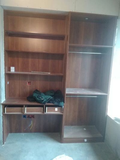 木工安装维修木龙骨吊顶轻钢龙骨吊顶现场打柜子