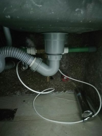 夹心板房制作维修净水器专业水钻打孔专业阁楼制作