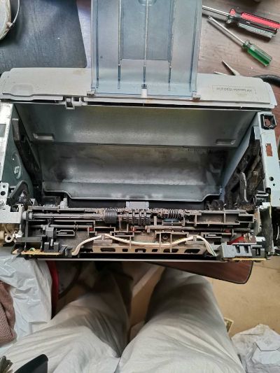 电脑办公设备轿车拉人拉货帮人跑腿送货帮人跑腿送货