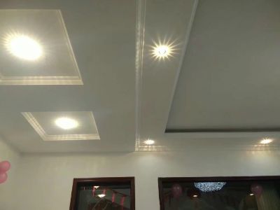 刮腻子吊顶装修工人装修工人未编辑专业