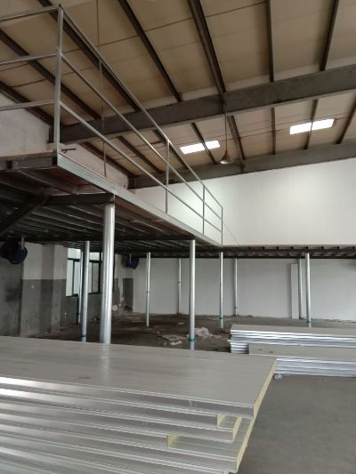 不锈钢门套钢结构不锈钢无水电安装