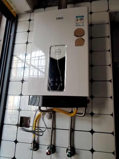 水电安装马桶水电安装马桶卫浴淋浴房