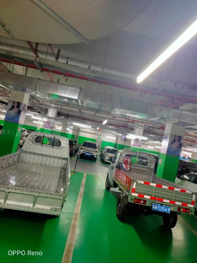 租车货运大力士有团队认真态度