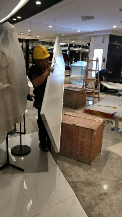 家具展柜安装家具展柜安装家具搬迁安装基础装修隔断