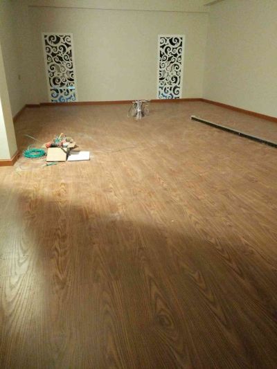 木地板安装脚线安装木地板安装木地板