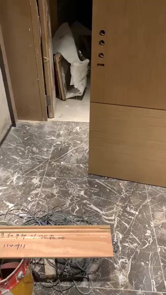 实木家具美容家具美容维修铜门维修翻新家具维修保养