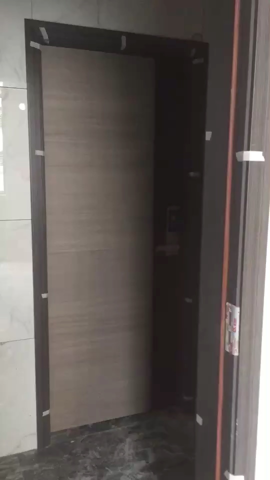 安装门和锁木门铝合金门安装维修门