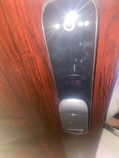 晾衣架指纹锁安装晾衣架指纹锁安装浴室柜安装