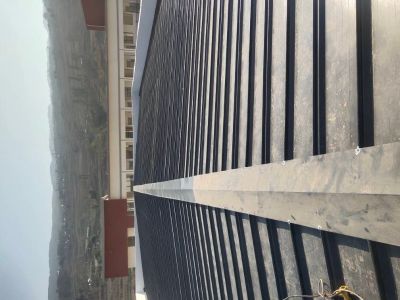 钢结构或土建电焊保护焊石挡墙支砌彩钢瓦树脂瓦