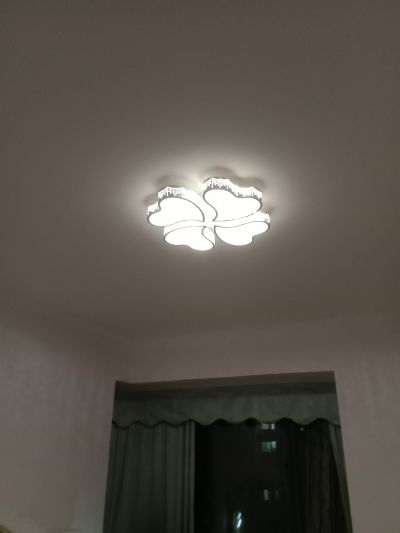 乳胶漆维修晾衣架维修安移门维修灯具安装