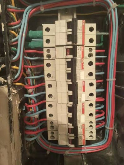 美缝家装维修疏通下水道保洁员