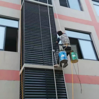 高空玻璃更换高空维修漏水百叶窗维修水管安装维修