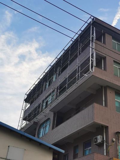 广告制作电焊钢结构显示屏专业高空安装