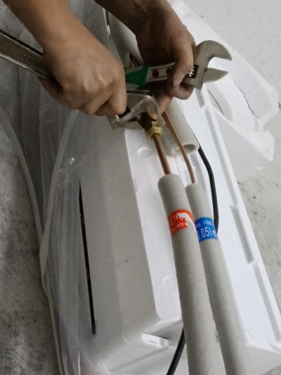 空调回收空调安装空调移机空调加雪种