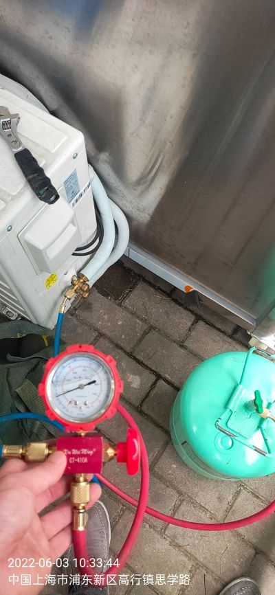 空调维修清洗浦东曹路空调以旧换新回收家具安装杂活