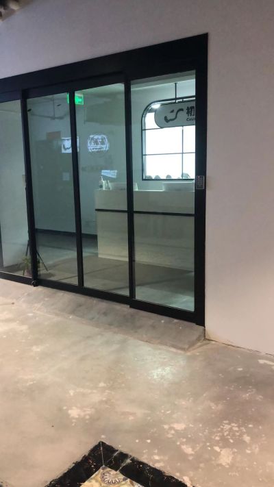 各种装修不锈钢板材玻璃门地弹门自动玻璃门