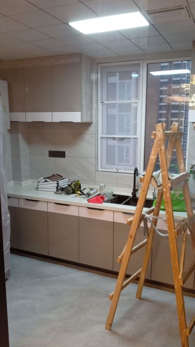 装修，及维修旧房改造店面快装诚信家装