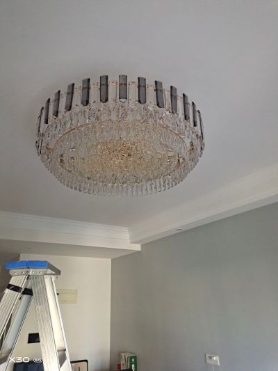 灯具安装，维水晶灯现代灯欧式灯风扇灯筒射灯