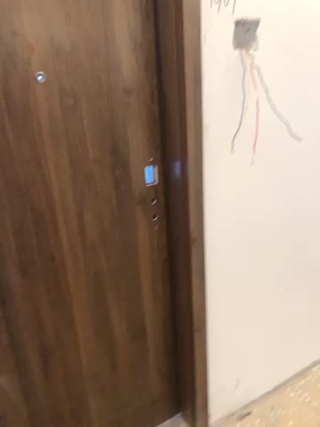 安装工敲墙家具安装拆墙打空木工地板