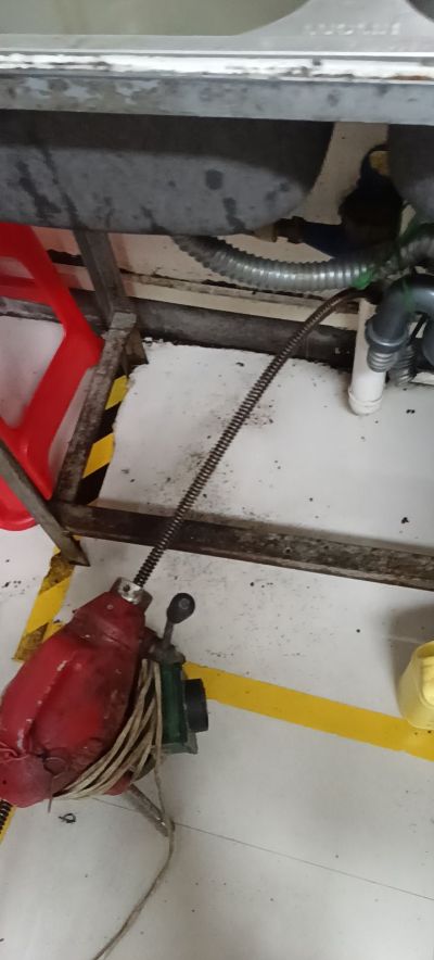 水电维修。下水道疏通。水管维修等疏通厕所马桶