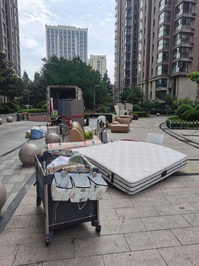 木工开车搬运家具司机搬运运输家具安装未编辑专业