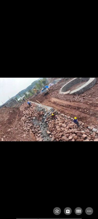 切石头。浆砌片石水沟毛石混凝土