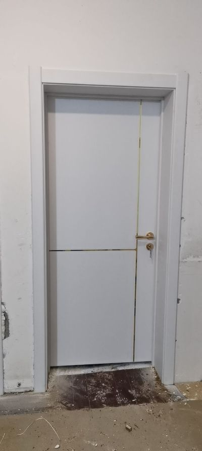 专业按套装门专业安防盗门专业安室内门专业木工，