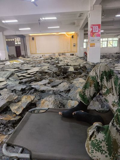 拆除打墙铲灰拆除开槽未编辑专业