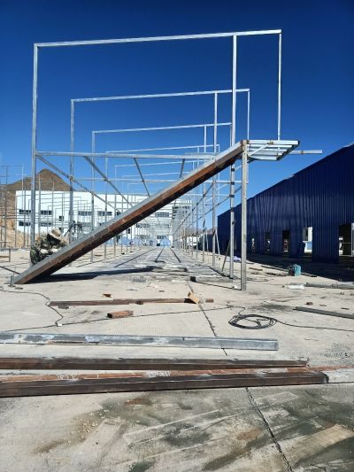 钢结构钢结构隔层，玻璃阳光房板房彩钢瓦