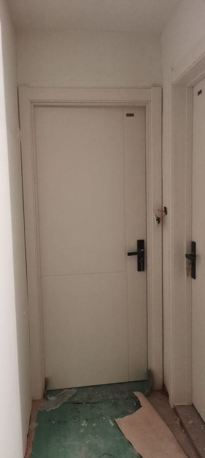 专业按套装门专业安防盗门专业安室内门专业木工，