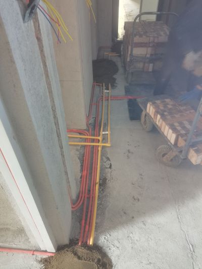 强弱电，水电电工友业未编辑专业未编辑专业