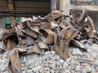 坼除以及回收门窗坼除铜铁铝回收砸墙清理垃圾