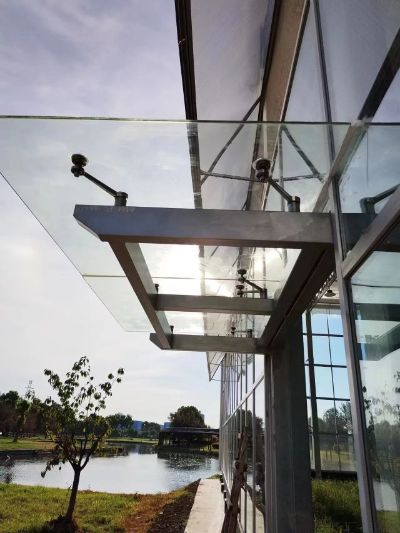 钢结构钢结构玻璃隔断