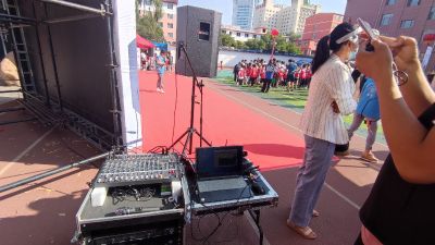 拉货，搬家开4.2货车物美设备租赁全能，吃苦，